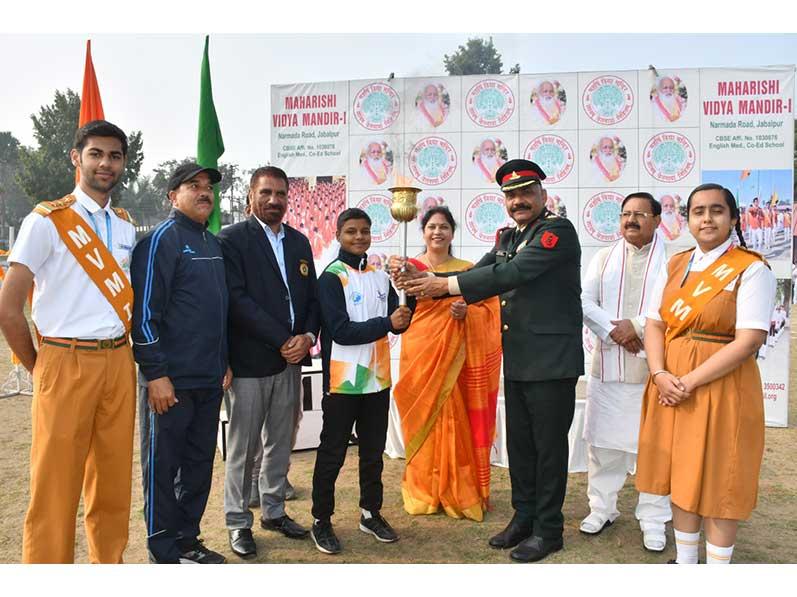 MVM Narmada Road Jabalpur: 32nd Annual Sports Day was celebrated at Maharishi Vidya Mandir Narmada Road Jabalpur with great enthusiasm. Army Gallantry awardee Col Arvind along with Director Sports Authority Jabalpur, Shri. Kuldeep Singh Brar were the guest of honour.