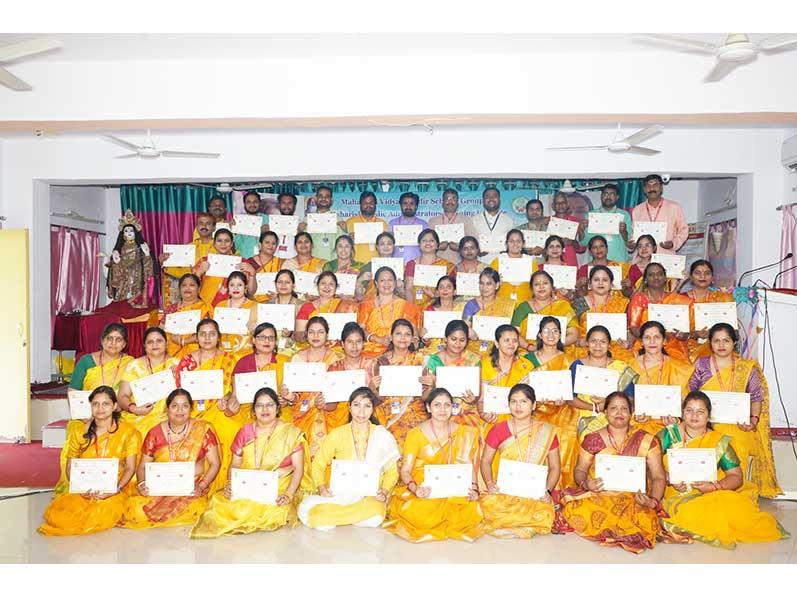 MVM Shahdol : Group Photo of In-service Teachers Training Program.